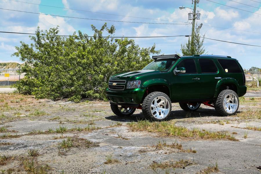  Chevrolet Tahoe on Forgiato Wheels (Indierto-T) 2016 года  (фото 9 из 12)